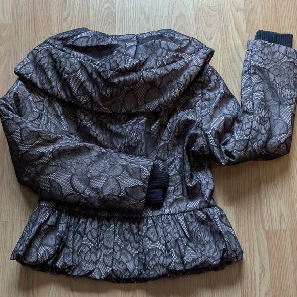 VTG Lace Overlay Jacket with Hood - Picture 15 of 15